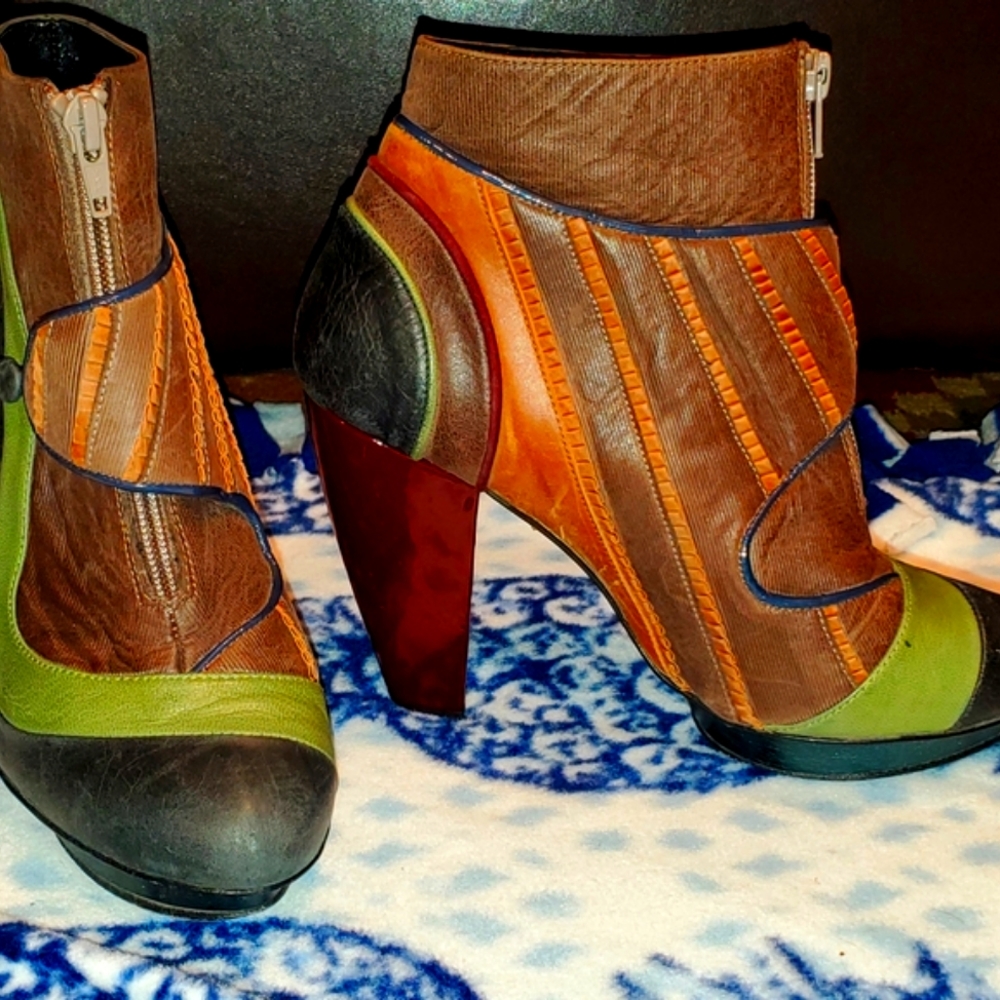 COPY - Womans vintage boots size 7